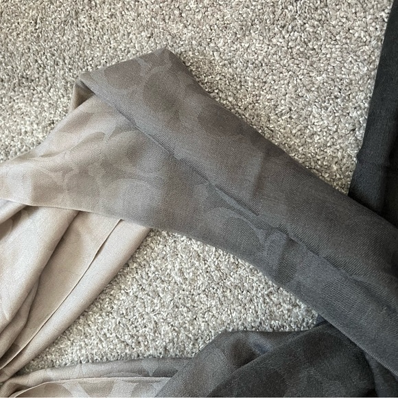 Coach wool Scarf NWT - Picture 7 of 9